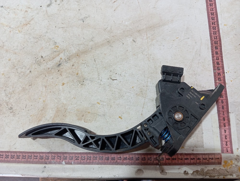 Pedal acelerador Chery Tiggo 7 Pro 2022 a 24 V640 9