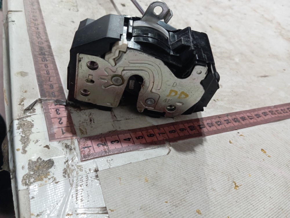 Fechadura Porta Dianteira Direita Fiat Mobi 2016 2024 V654 9
