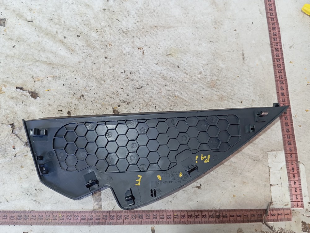 Acabamento Esquerdo Painel Vw Taos Highline 2022 2024 V655 9