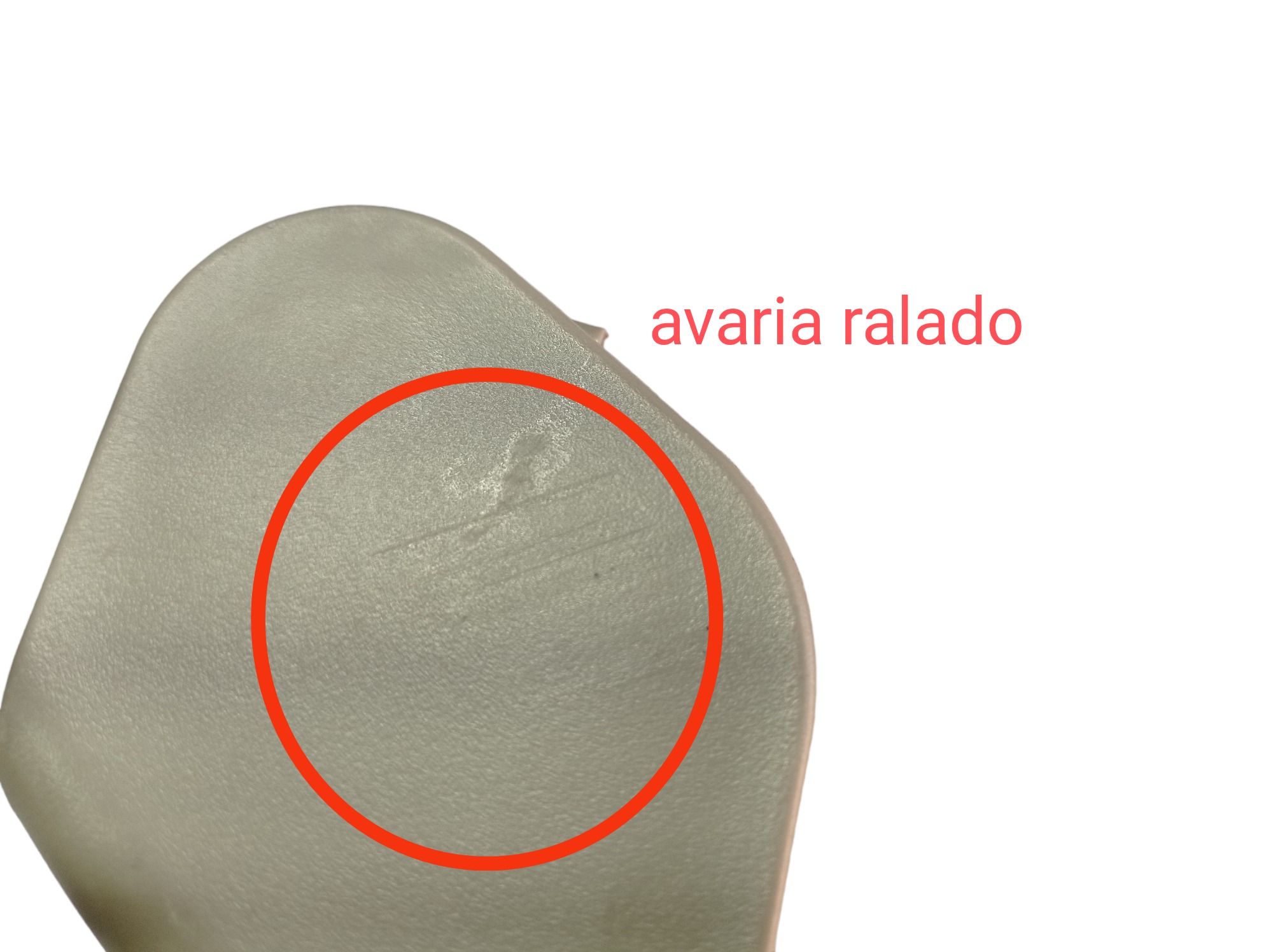 Acabamento Esquerdo Tampa Traseira Chery Cielo 2012 V514 6