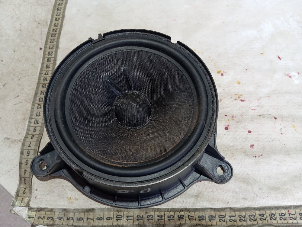 Alto falante porta diant esquerda Renault Zoe Neo 2023 V617 9
