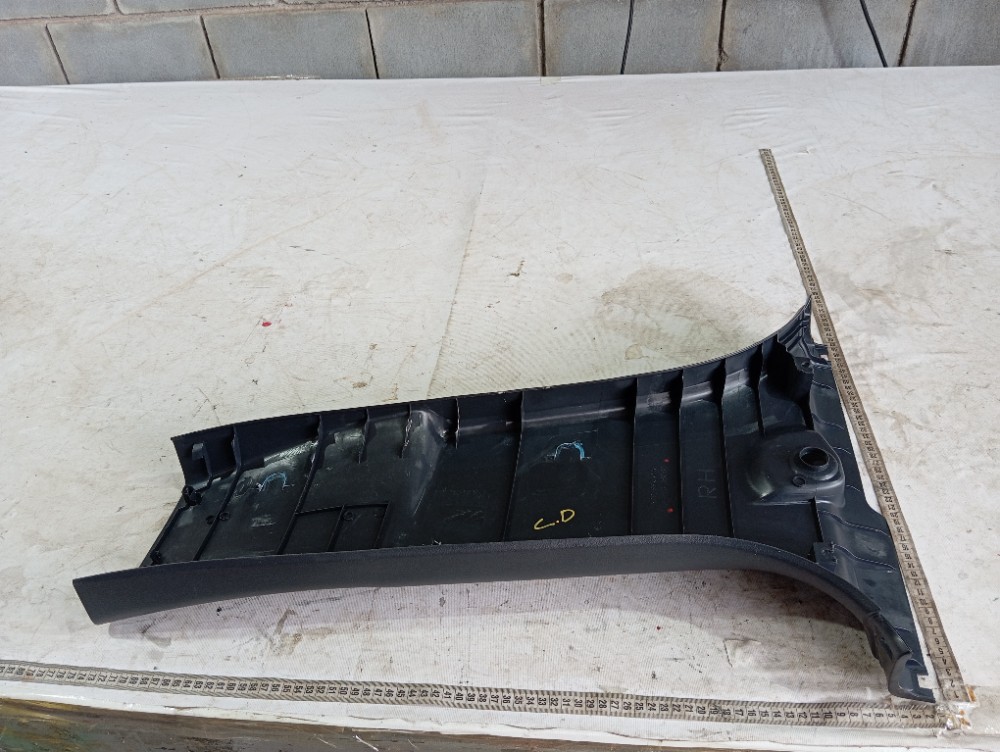 Acabamento Coluna Direita Lexus Rx500hf 2023 V619 8