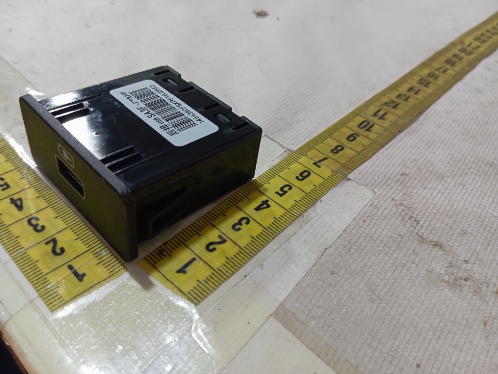Entrada Usb Console Byd Dolphin Gs 2024 2025 V666 6