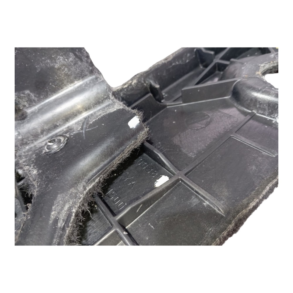 Acabamento Direito Porta Malas Rover Discovery 3 07 V635 7