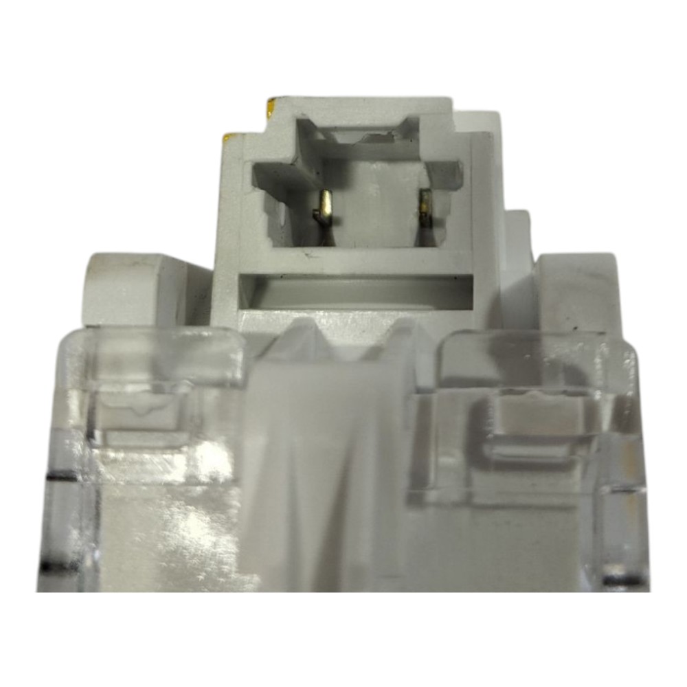 Luz Cortesia Porta Mala Drt  Nissan Leaf 2023 V632 5