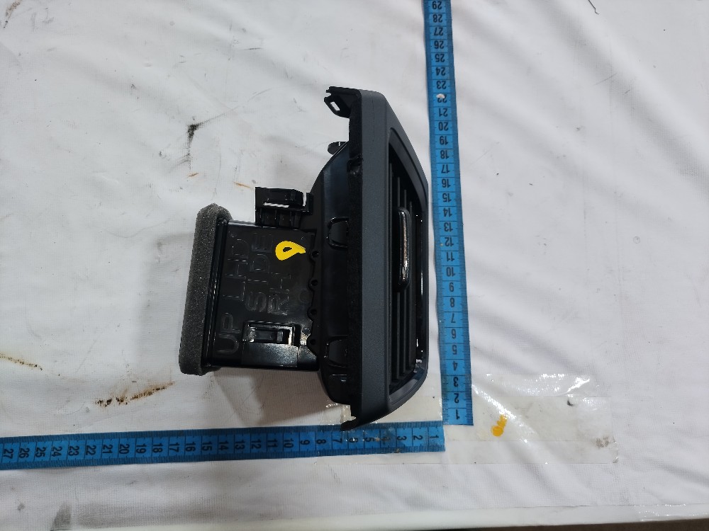 Difusor Ar Direito Nissan Leaf 2023 V632 7