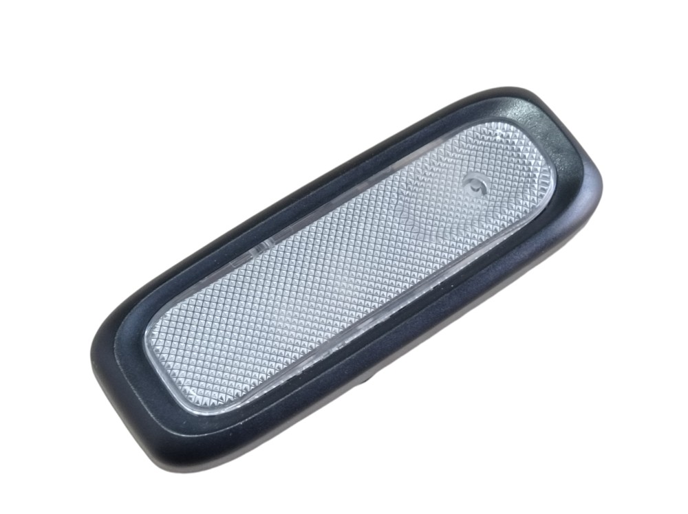 Luz Cortesia Porta Malas Direito Ssangyong Xlv 2018 V612 3