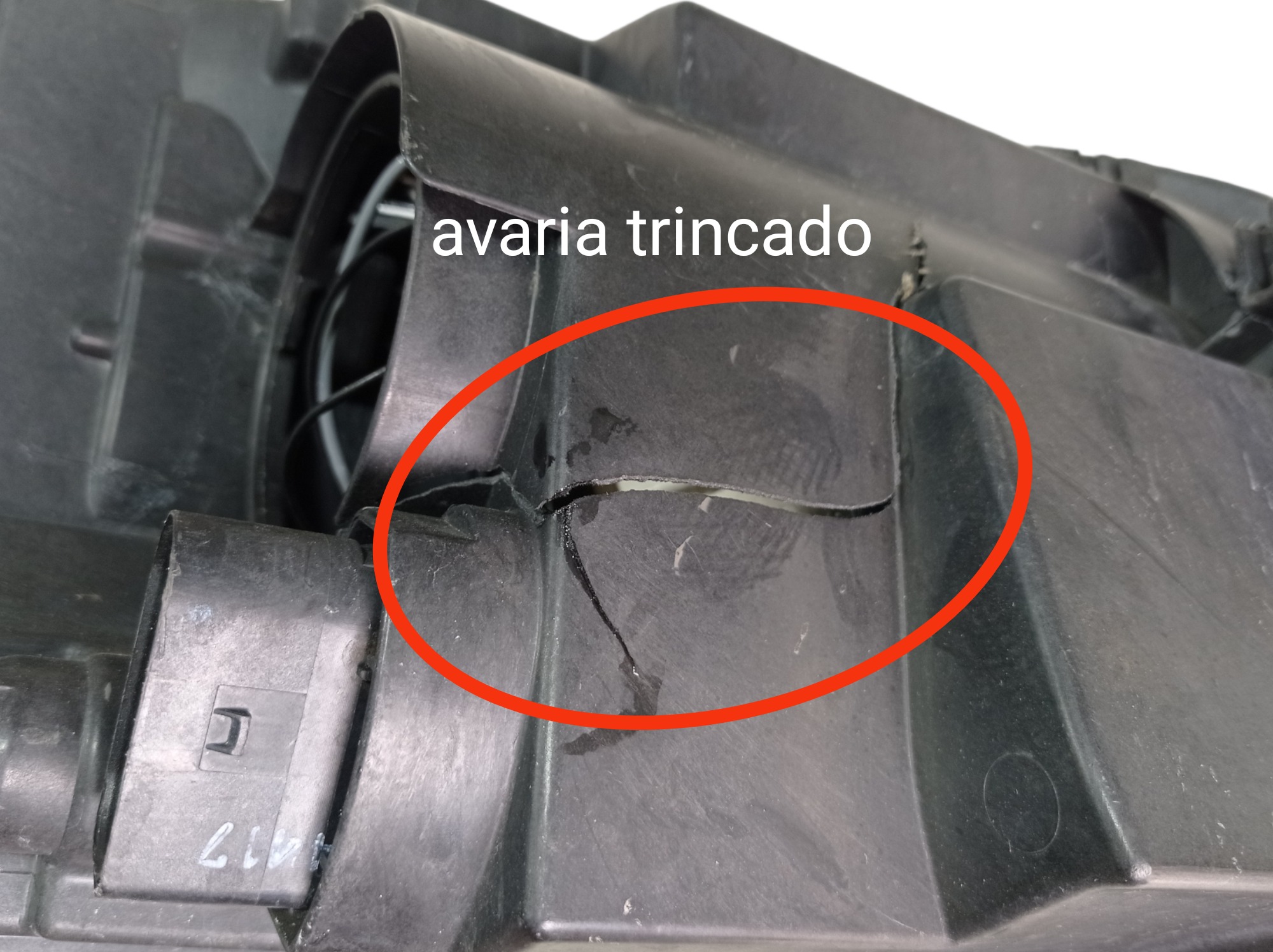 Lente Farol Esquerdo Mercedes Benz Gla 200 1.6 2016 V568 1