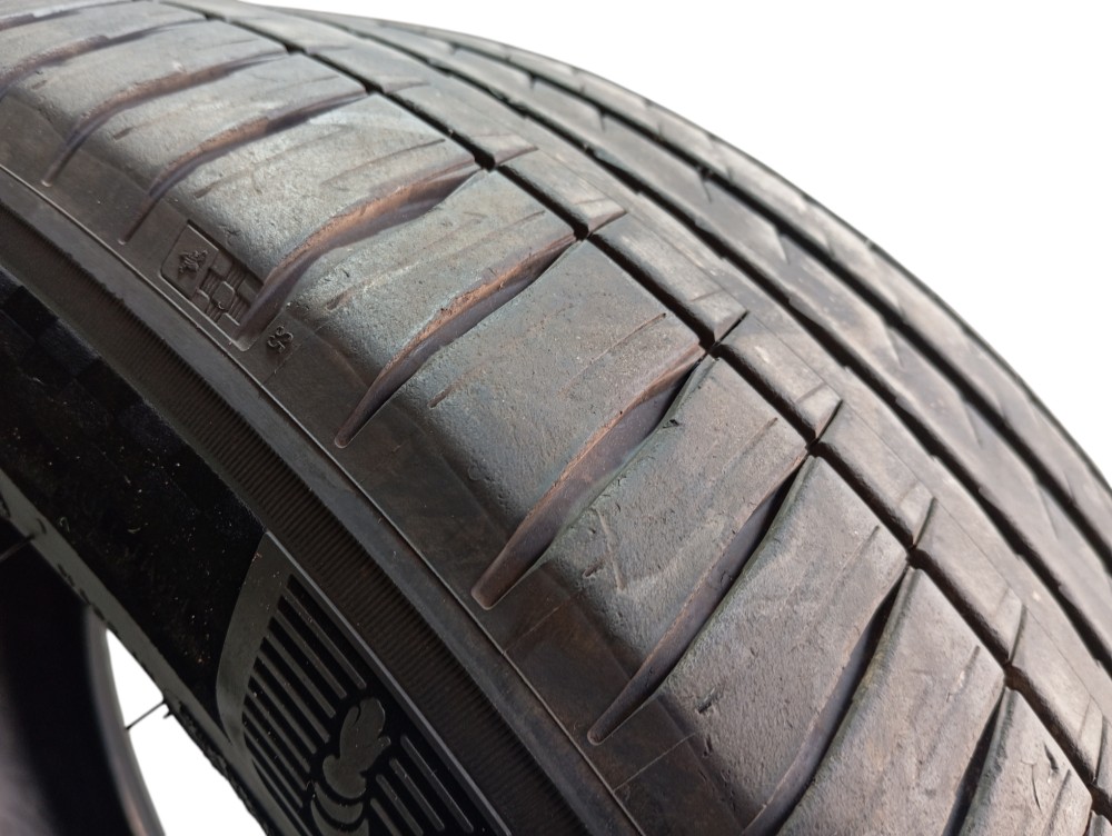 Pneu Aro 21 Michelin Pilot Sport 4 Suv 235/50 R21