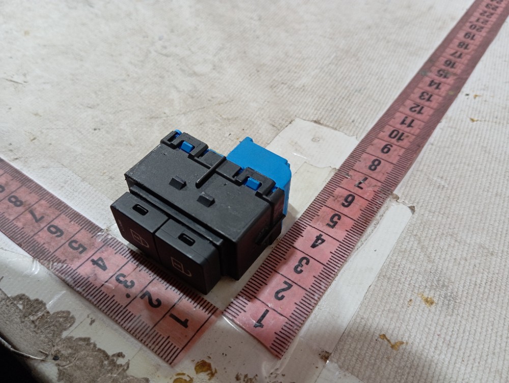 Botão Trava Porta Diant Esquerda Land Rover Defender 22 V645 8