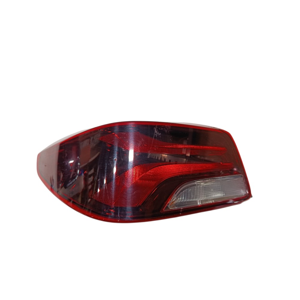 Lanterna esquerda Chevrolet Onix 2025