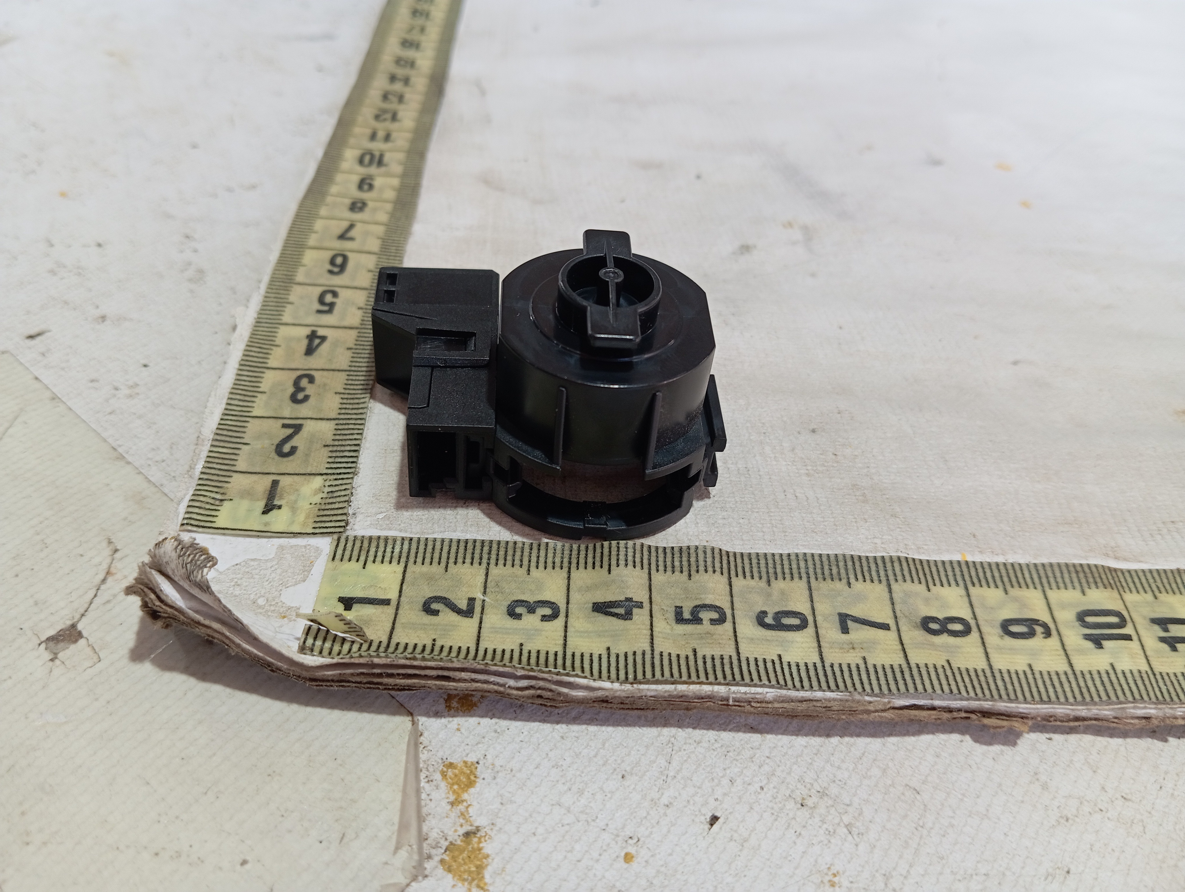 Sensor Porta Luvas Vw Taos Highline 250 2022 2024 V601 6