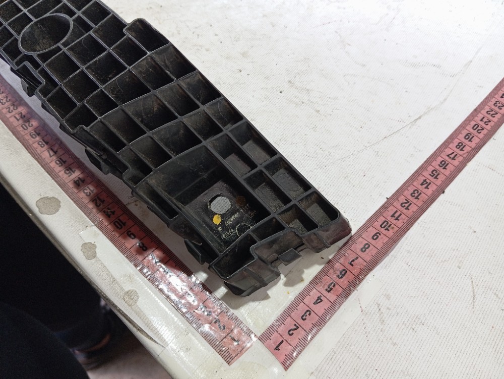 Guia Direito Parachoque Trasei Byd Dolphin Mini 2024 25 V634 10