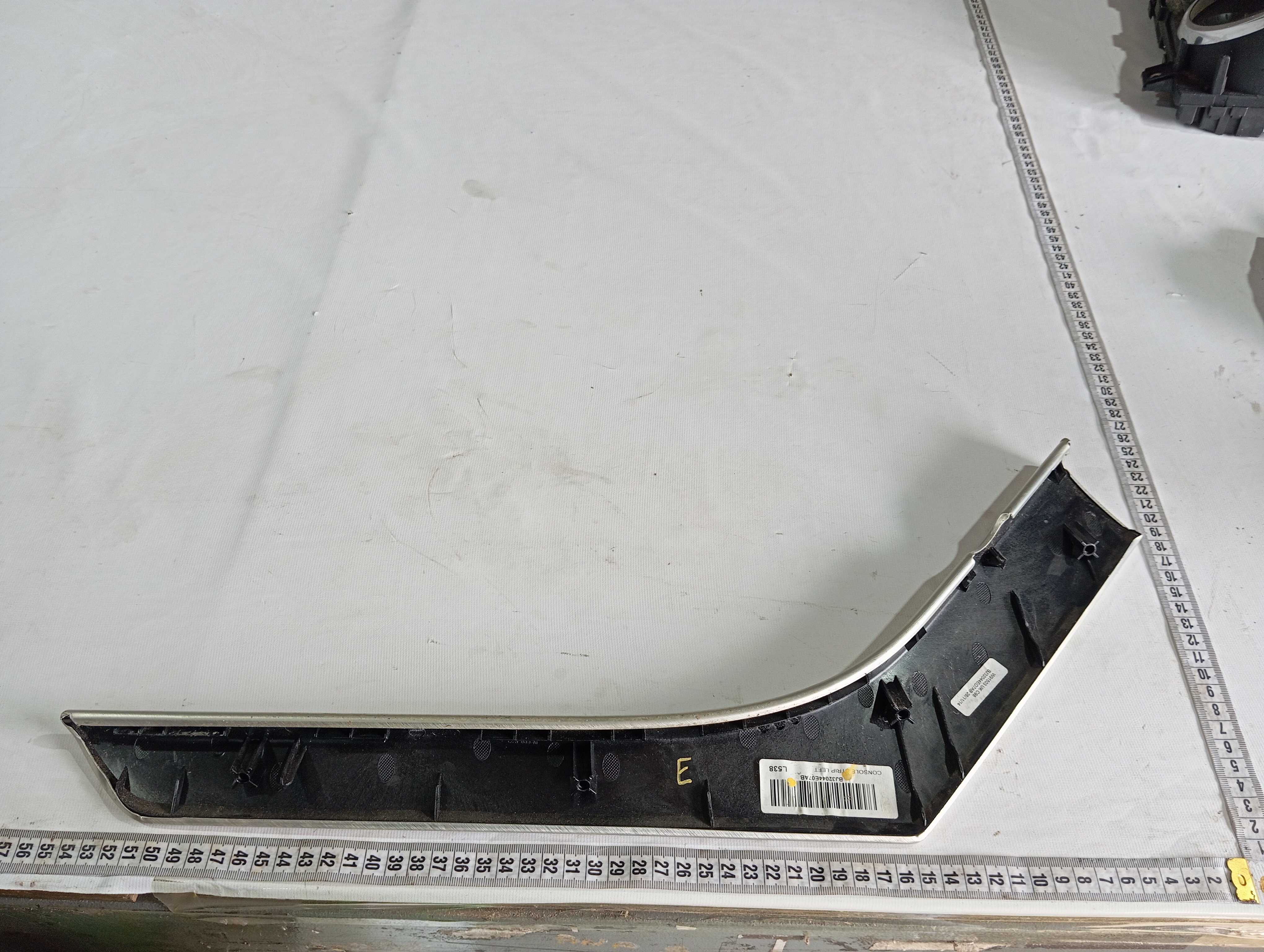 Moldura Esquerda Console Range Rover Evoque 2015 V600 9