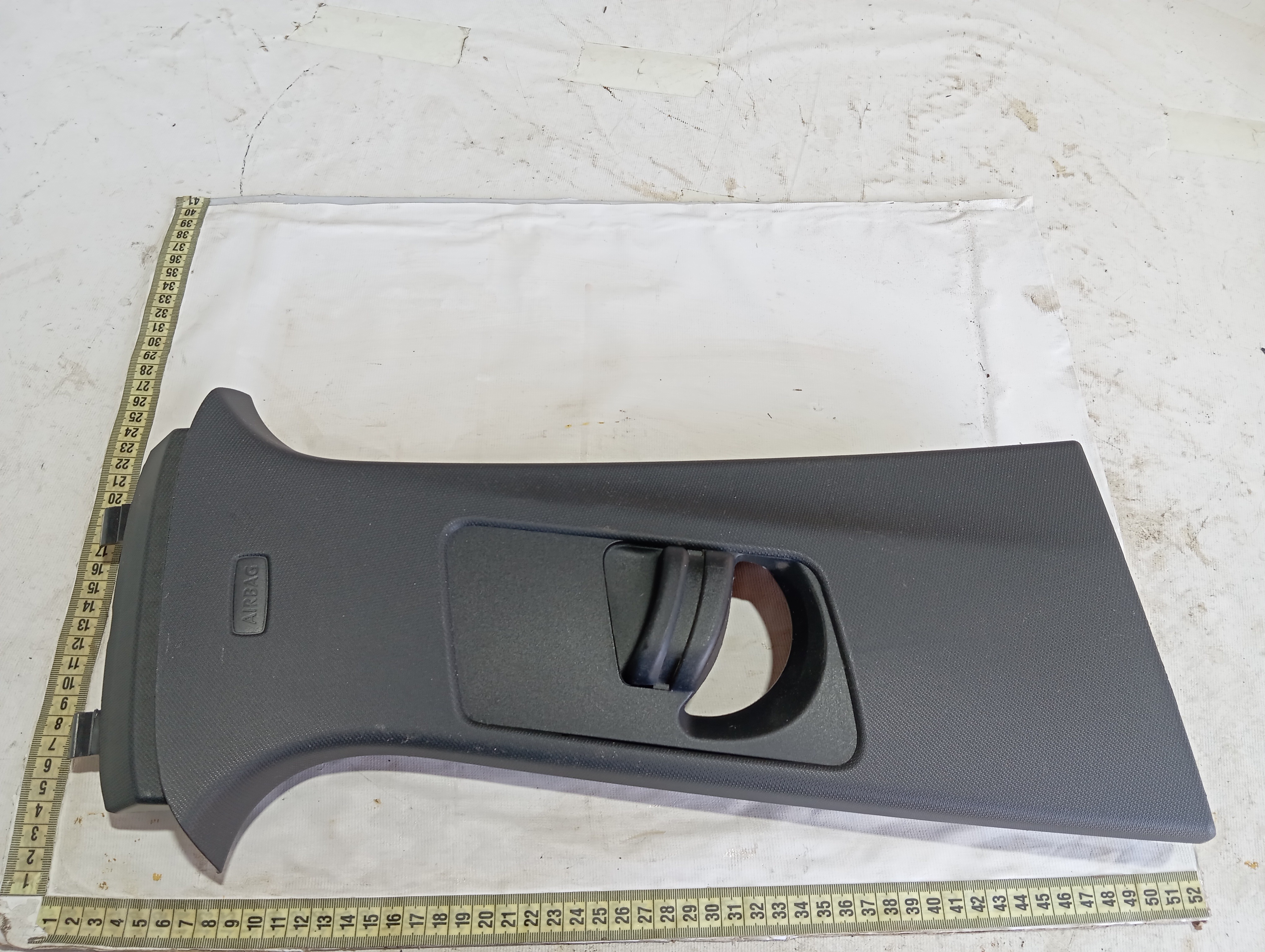 Acabamento Coluna Direita Vw Taos Highline 250 2022 24 V601 10