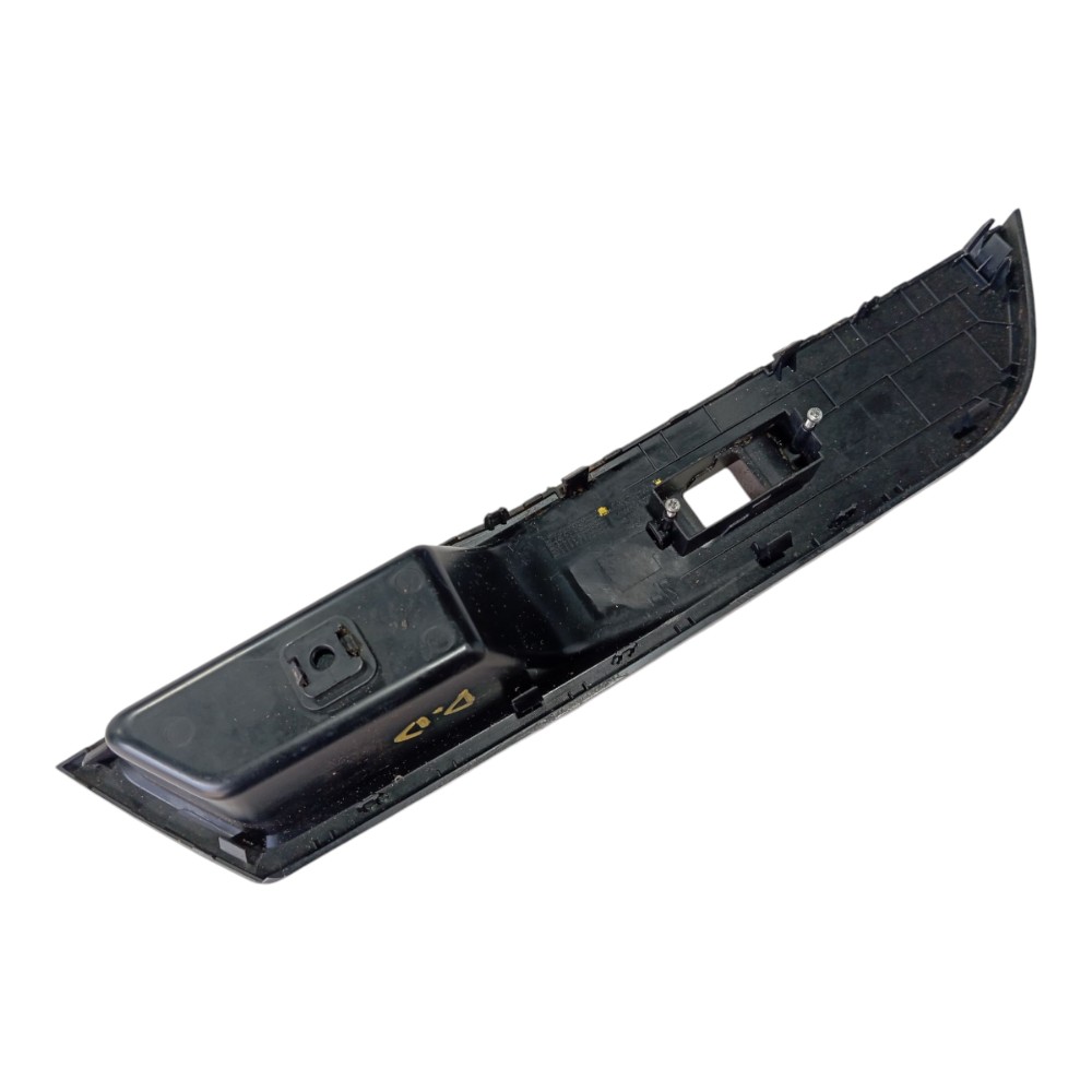 Moldura Botão Vidro Dianteira Direita Jac Ejs1 2022 24 V616 7