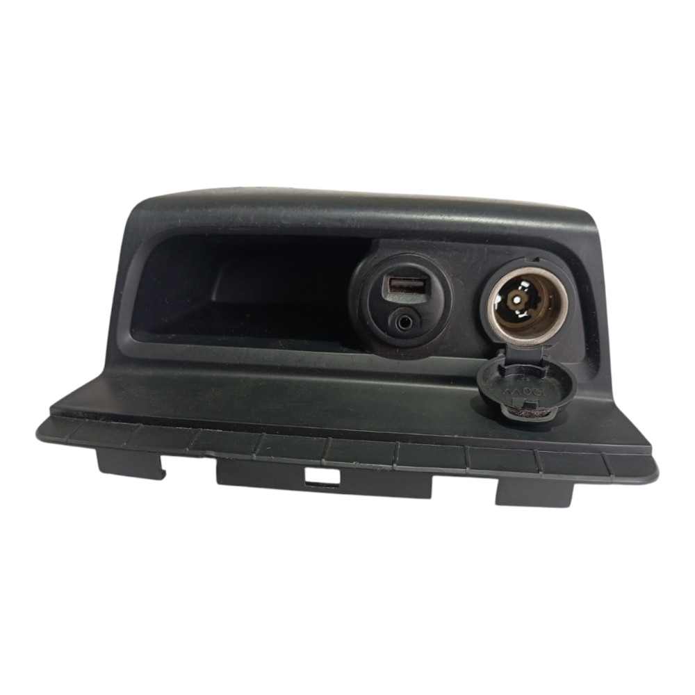 Entrada Usb Auxiliar Tomada 12 Volts Peugeot 208 2014 V312