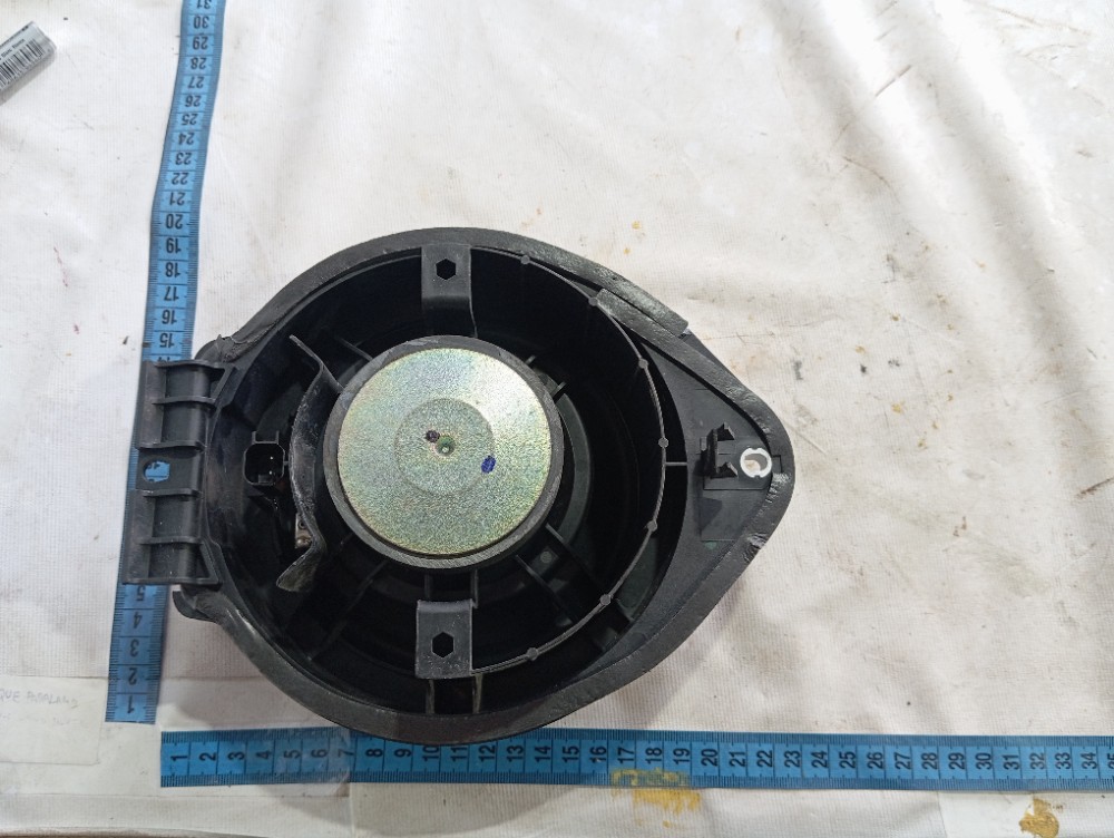 Alto Falante Porta Dianteira Direita Gm Tracker 2020 25 V627 9