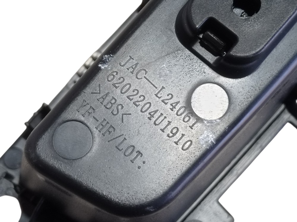Moldura Botao Vidro Traseiro Direito Jac Iev40 2020 V615 6