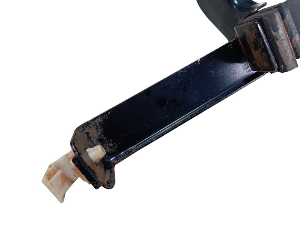 Suporte Esquerdo Condensador Land Cruiser Prado 2005 V620 2