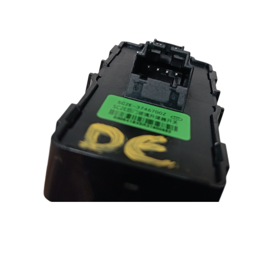 Botão vidro porta traseira esquerda Byd Song Pro 2025 V669 6