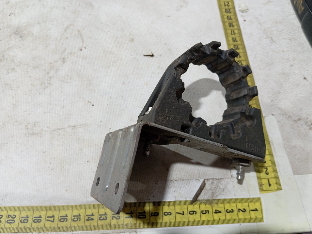 Suporte Bomba Água Auxiliar Ram Rampage Rt 2023 2025 V664 7