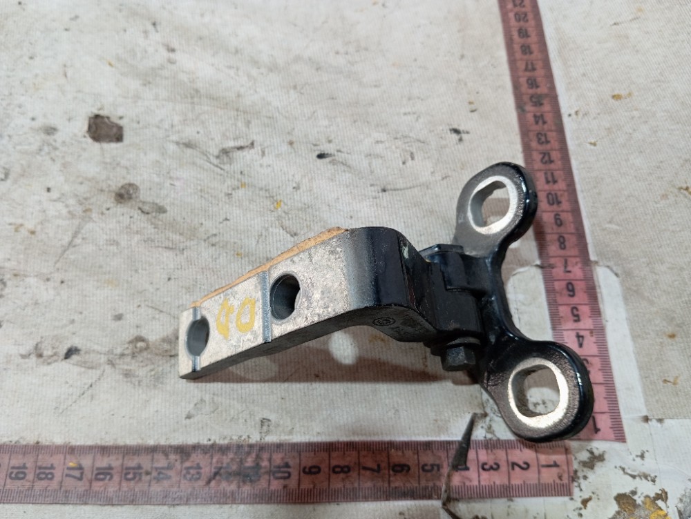 Dobradiça Porta Dianteira Direita Volvo V40 T3 2013 19 V652 5