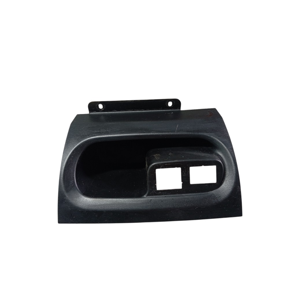 Porta Treco Painel Fiat Strada 2018 3