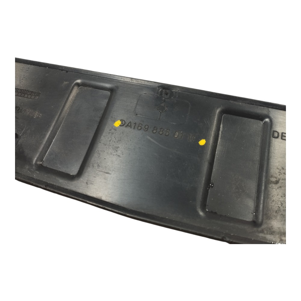 Moldura Parachoque Mercedes B180 2010 1.7 V630 4