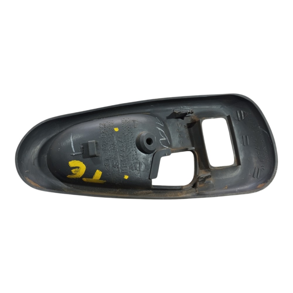 Moldura Maçaneta Interna Traseiro Esq L200 Sport 2004 V638 5