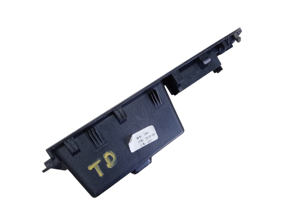 Moldura Botao Vidro Traseiro Direito Jac Iev40 2020 V615 5