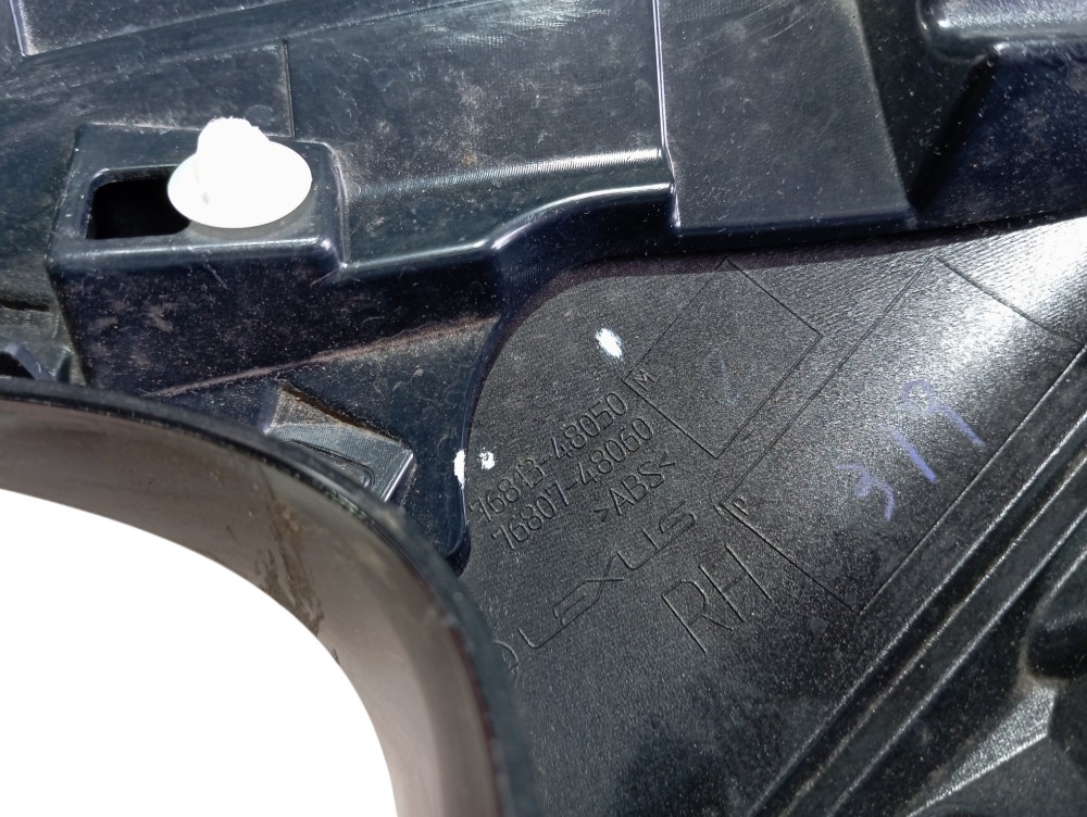 Moldura Direita Ext Tampa Traseira Lexus Rx500hf 2023 V619 9