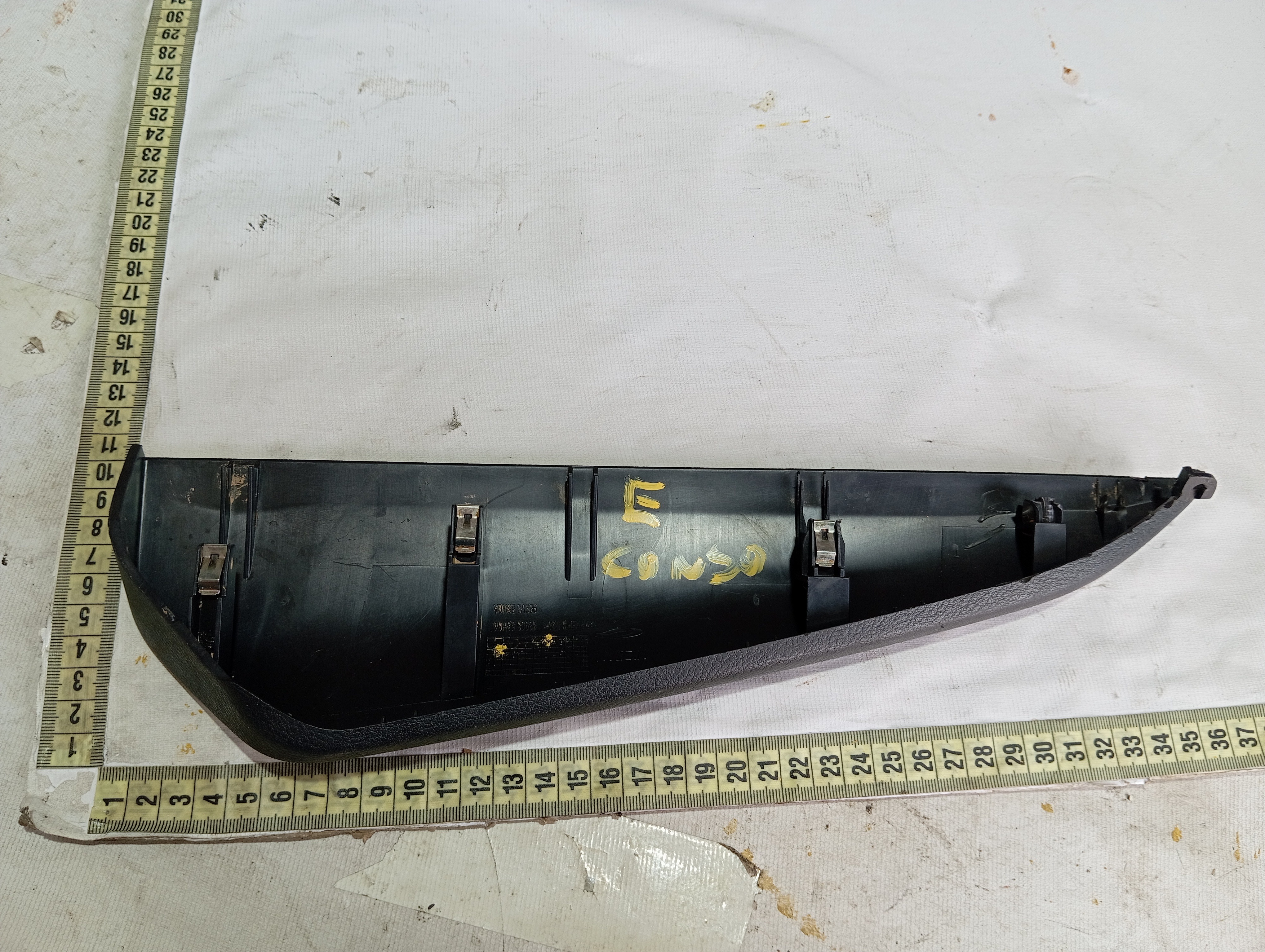 Acabamento Esquerdo Console Nissan Leaf 2022 V589 9