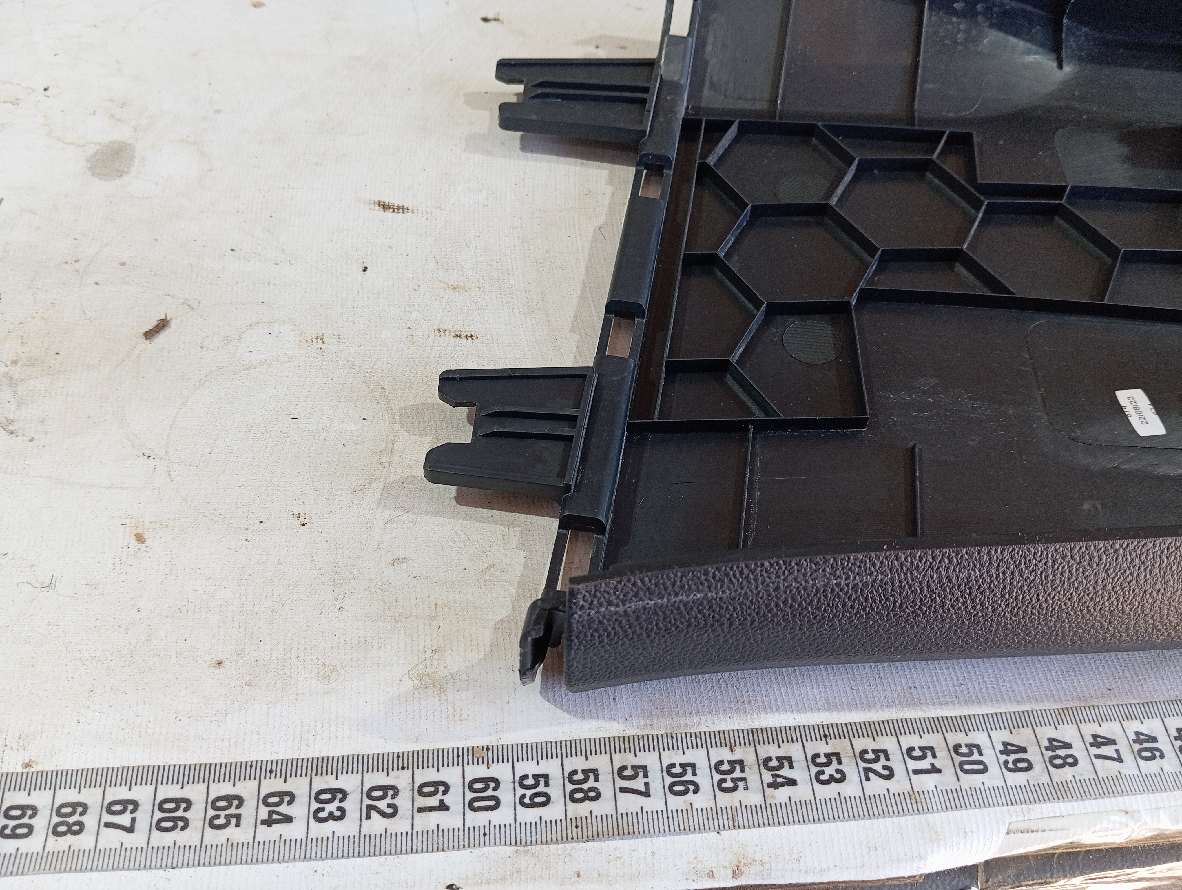 Acabamento Coluna Direita Vw Taos Highline 250 2022 24 V601 7