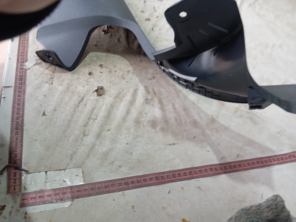 Acabamento Coluna Traseira Esq Vw Taos Highline 2022 24 V655 8