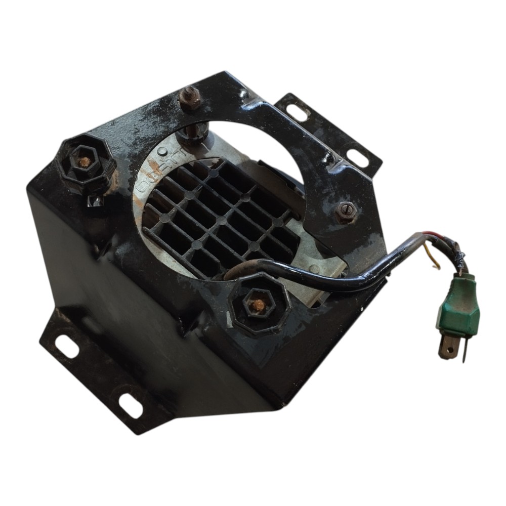 Farol Esquerdo Troller T4 2011 V650 Esquerdo 6