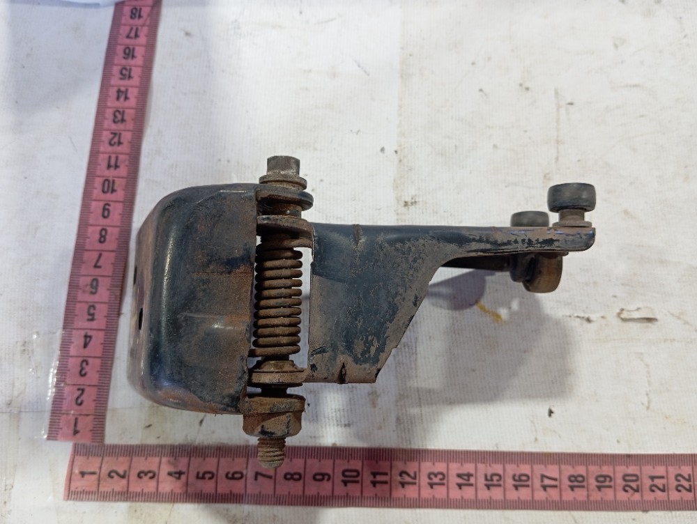 Dobradiça Porta Corrediça Tras Direita Grand Caravan 03 V578 8