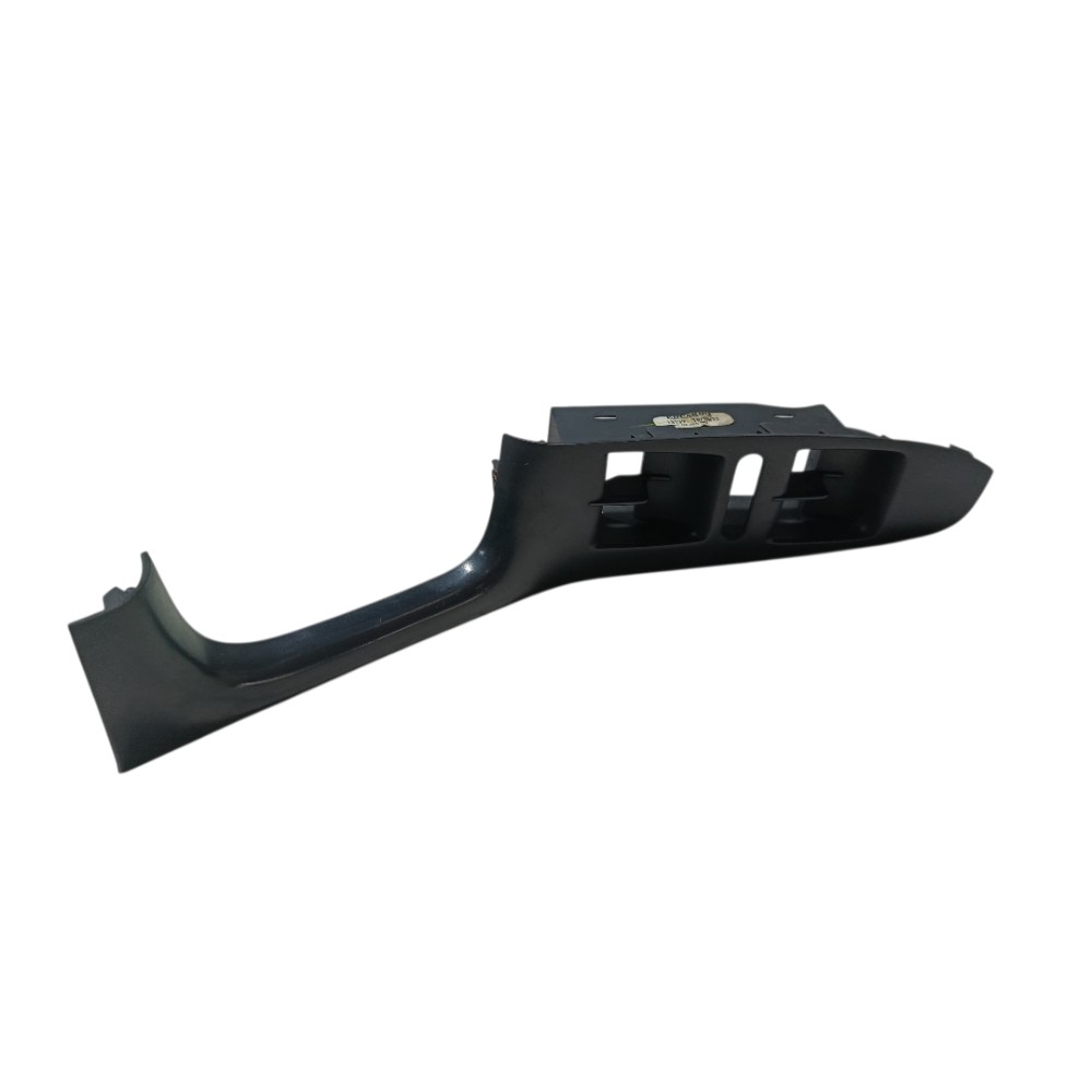 Moldura comando vidro porta diant esq Vw Jetta 2012 4