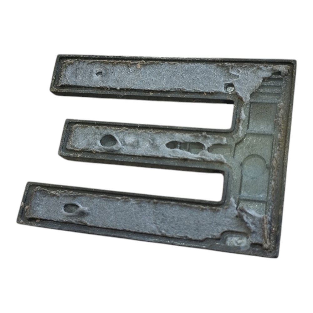 Emblema E Land Rover Defender 2022 V645 3