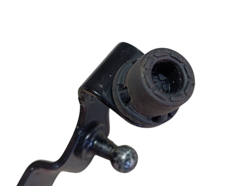 Suporte Amortecedor Direito Tampa Traseira Rx500hf 23 V619 1