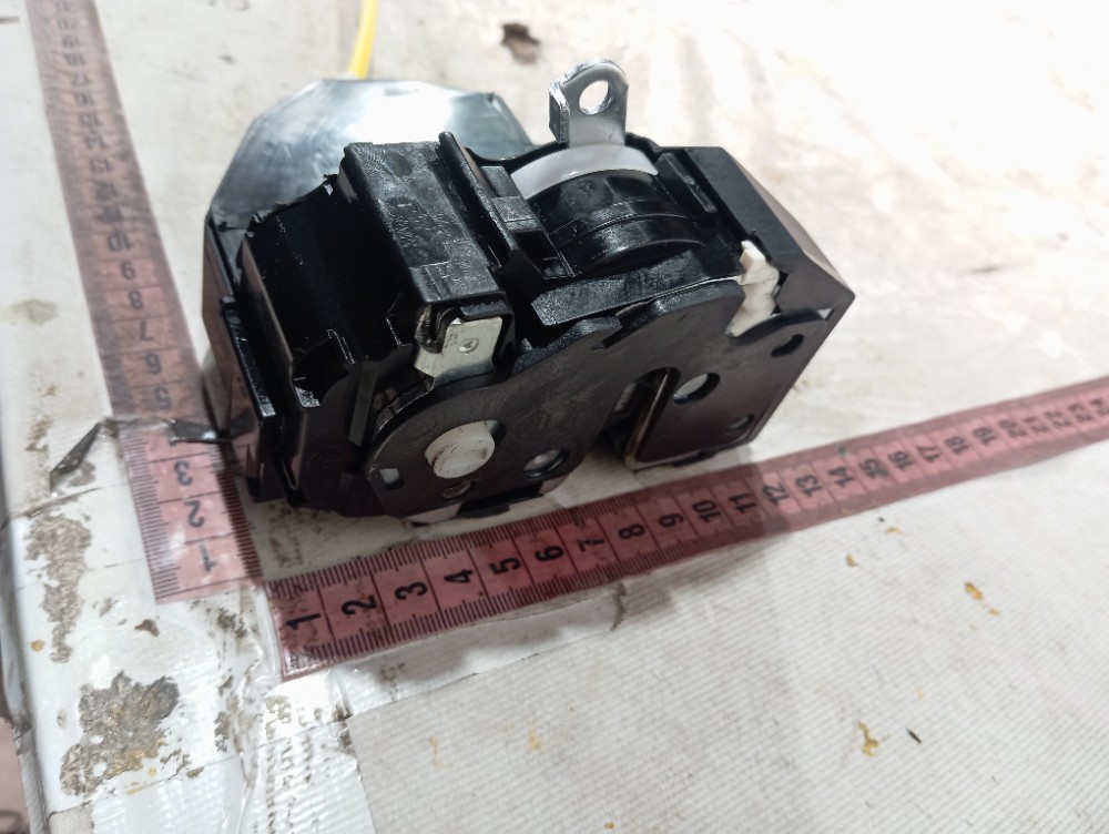 Fechadura Porta Traseira Esquerda Fiat Mobi 2024 V654 8