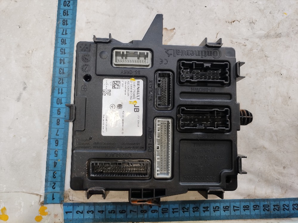 Módulo Controle Renault Zoe 2022 2023 284b27538r V639 9