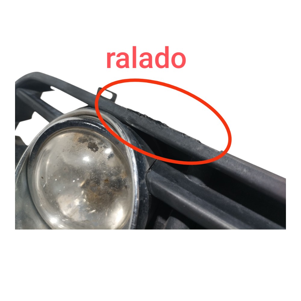 Moldura Farol Milha Direito Vw Golf 2002 V373 3