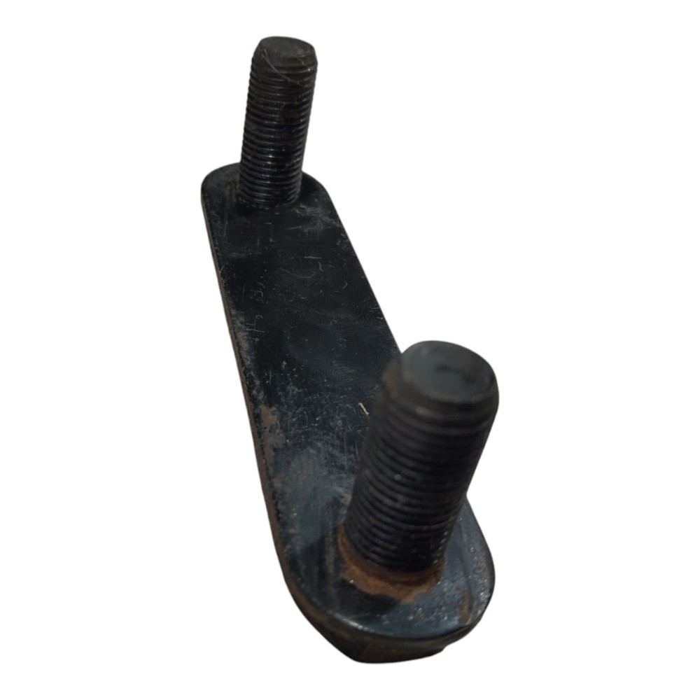 Parafuso Suporte Alma Parachoque Tras L200 Sport 2004 V638 9