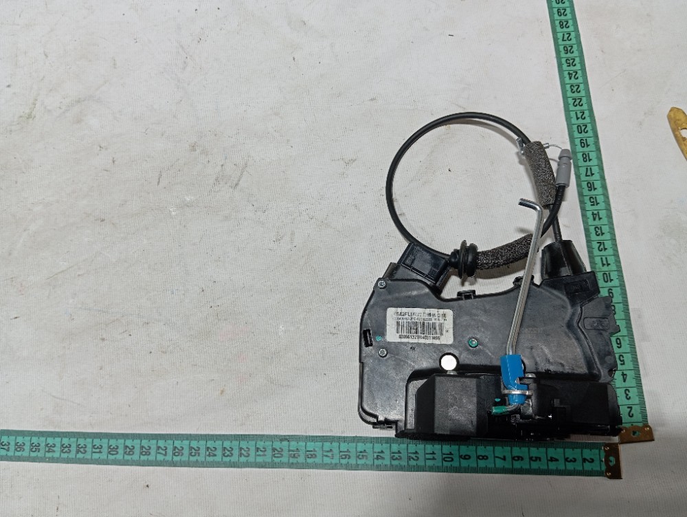 Fechadura porta traseira direita Byd Song Pro 2025 V669 9