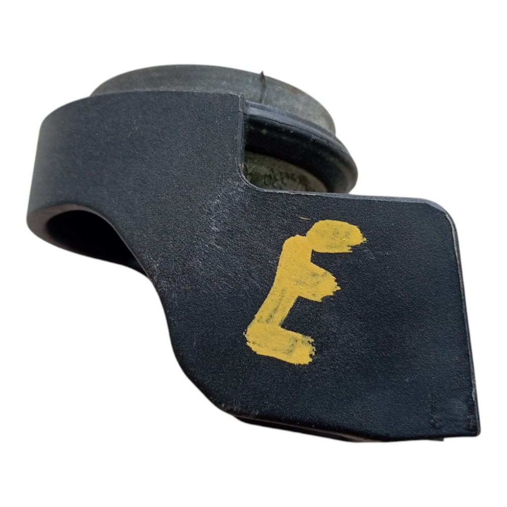 Suporte Esquerdo Radiador Gm Tracker 2020 2025 V627 4