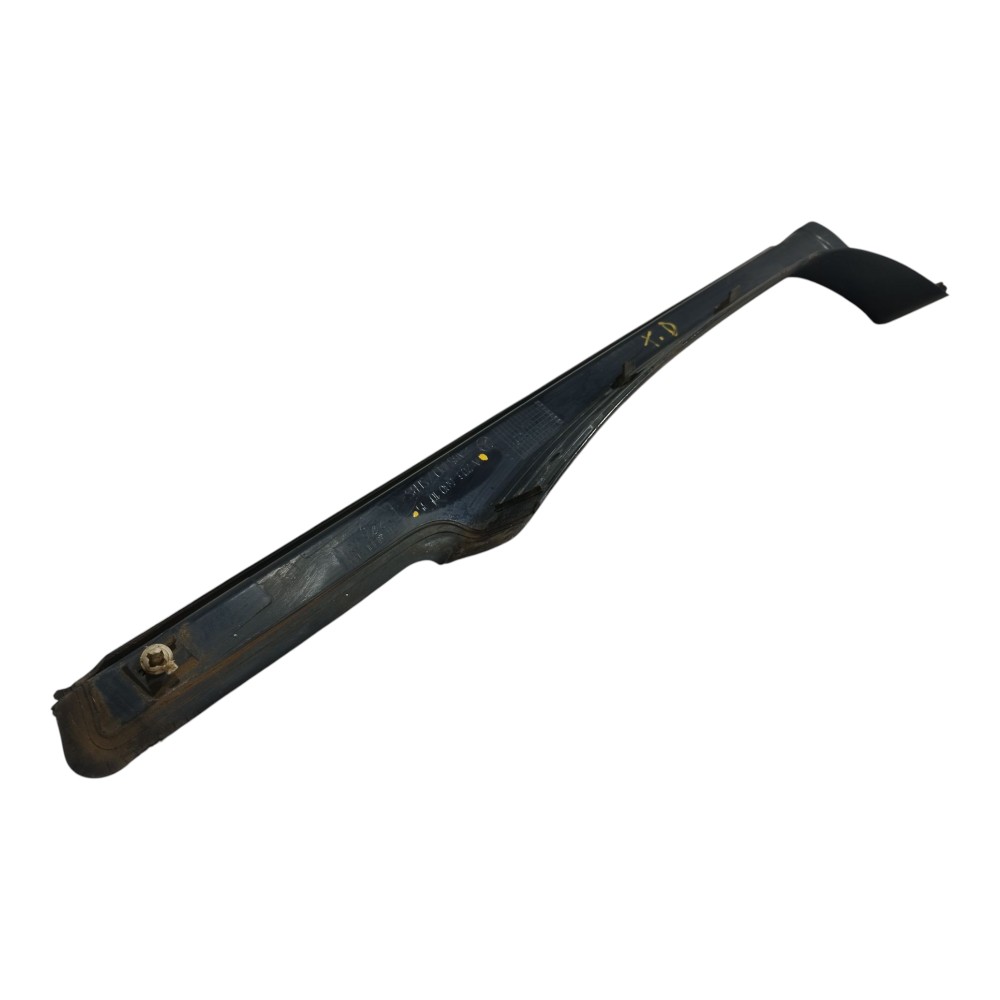 Soleira Traseira Direita Mercedes C180 2002 2007 V661 Preto 5