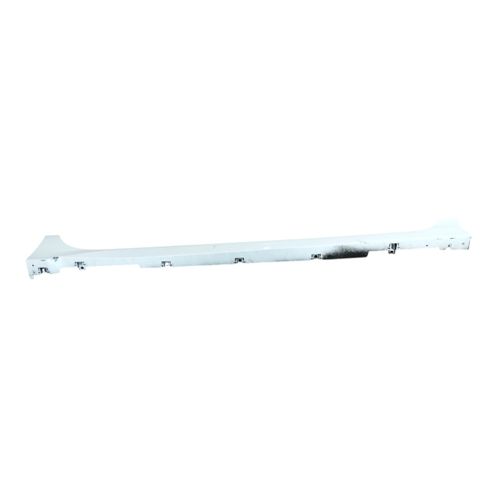 Spoiler Lateral Direito Nissan Leaf 2023 V632 2