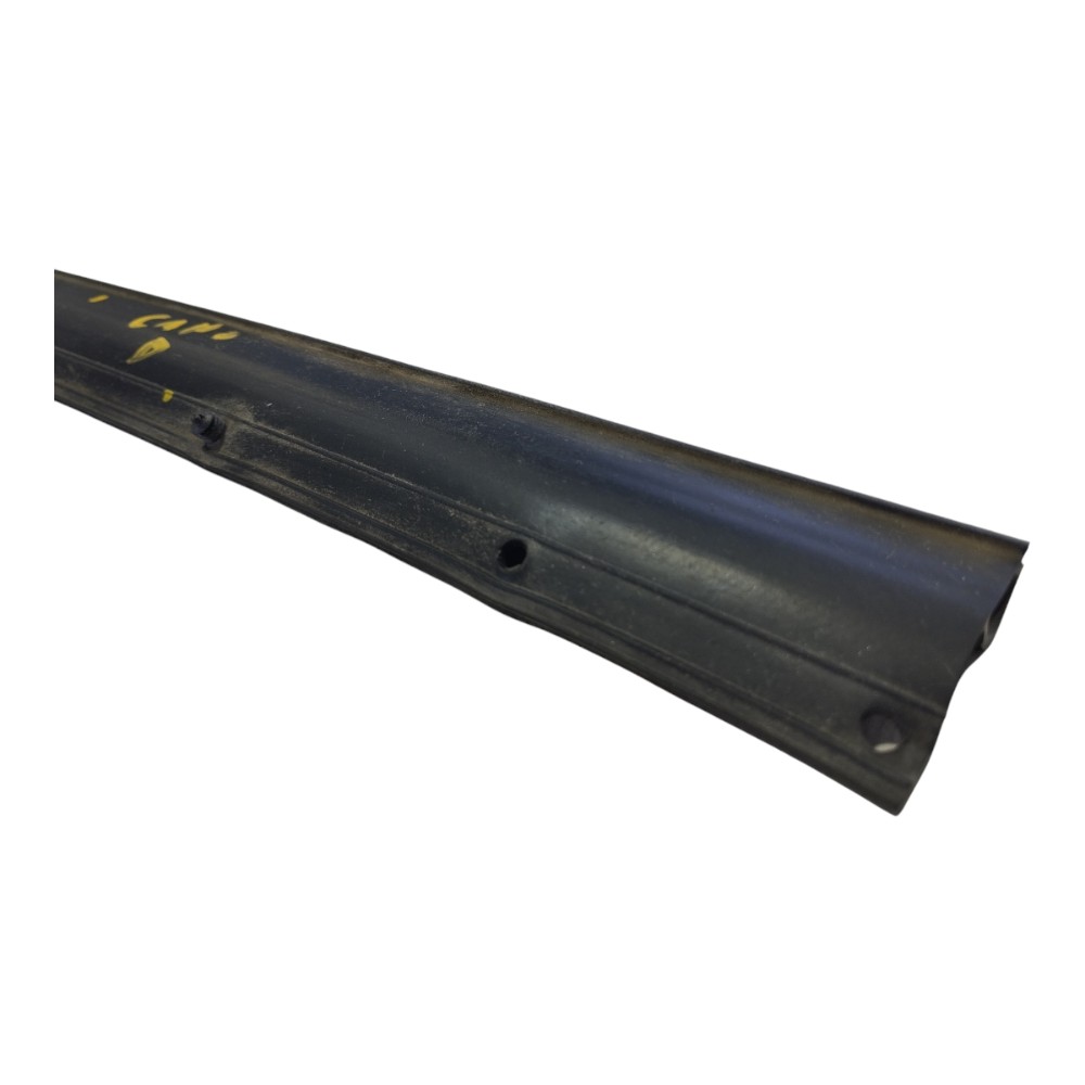Borracha Capô Gm Tracker 2020 2025 V627 5