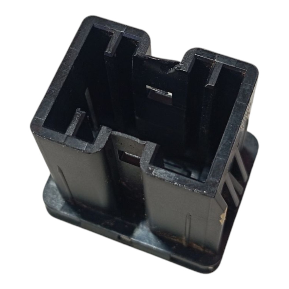Suporte cabo tomada USB Gwm Haval GT 2024 V636 2
